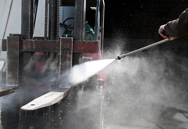 Best Driveway Cleaning and Restoration in Oxoboxo River, CT